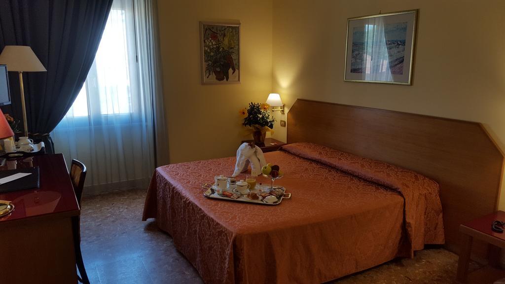 Nuovo Albergo Κιέτι Εξωτερικό φωτογραφία